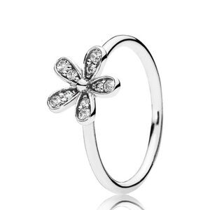 Pandora Dazzling Daisy Ring